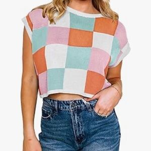 Women’s Checkered Sleeveless Top